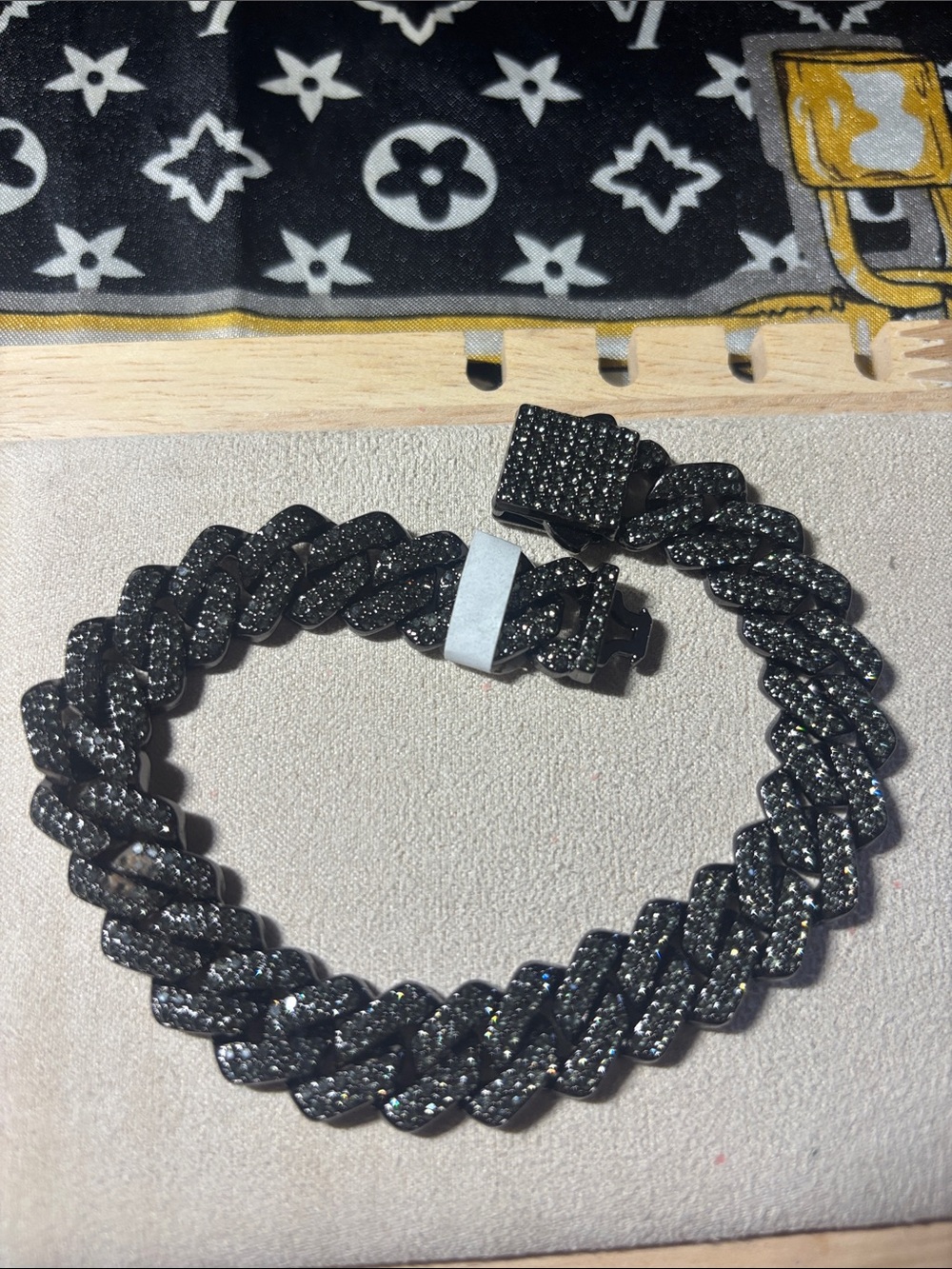 9.5” Men's Black Pavé Cuban Link Bracelet - Unknown Brand